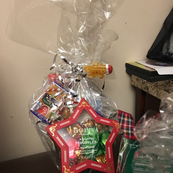 COPY - COPY - Holiday Gift bags - Picture 4 of 7
